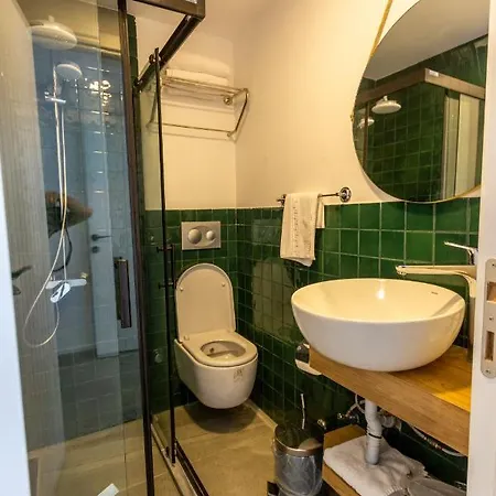 Bed & Breakfast Kiva Çeşme